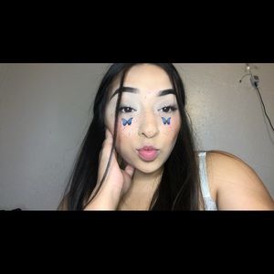 Meet your Posher, Andrea